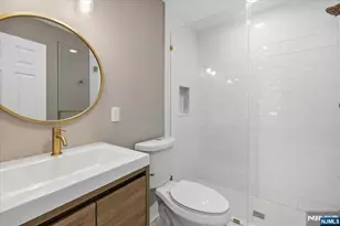 24 Mallard Ct 110, Englewood, NJ 07631 - Photo 11