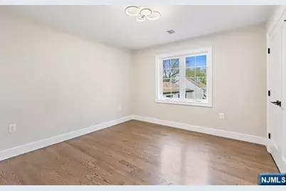 70 Columbus Drive, Tenafly, NJ 07670 - Photo 19