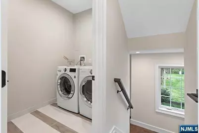 70 Columbus Drive, Tenafly, NJ 07670 - Photo 11