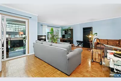 1111 River Road C32 #C32, Edgewater, NJ 07020 - Photo 9