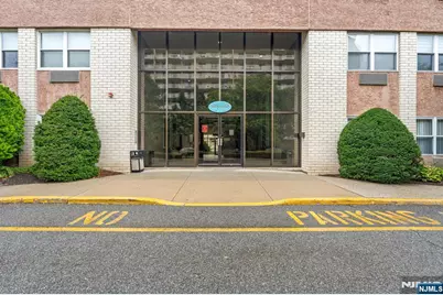 1111 River Road C32 #C32, Edgewater, NJ 07020 - Photo 3