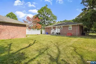38 Carlson Ct, Closter, NJ 07624 - Photo 27