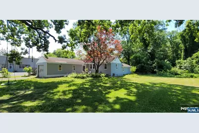 347 Somerset Street, Long Hill, NJ 07980 - Photo 1