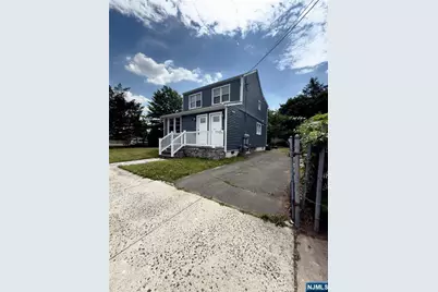 60 Laurel, Paterson, NJ 07522 - Photo 3