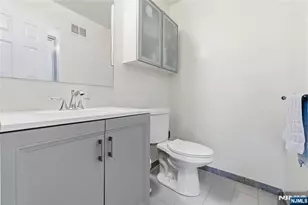546 Windsor Dr, Palisades Park, NJ 07650 - Photo 11