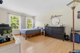 546 Windsor Dr, Palisades Park, NJ 07650 - Photo 9