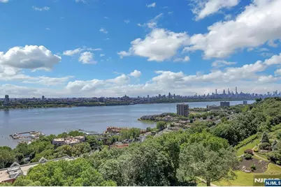 4 Horizon 1022 #1022, Fort Lee, NJ 07024 - Photo 11