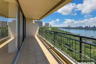 4 Horizon 1022, Fort Lee, NJ 07024 - Photo 17