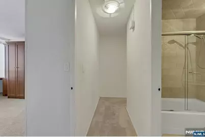 4 Horizon 1022 #1022, Fort Lee, NJ 07024 - Photo 35