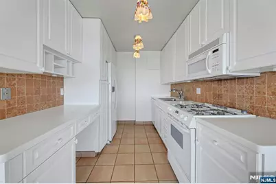4 Horizon 1022 #1022, Fort Lee, NJ 07024 - Photo 31