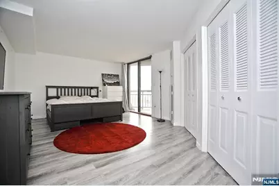 1203 Harmon Cove Tower, Secaucus, NJ 07094 - Photo 27
