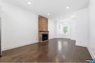 252 Mt Pleasant Avenue 1 #1, Newark, NJ 07104 - Photo 5