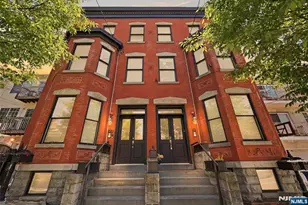 252 Mt Pleasant Ave 1, Newark, NJ 07104 - Photo 1
