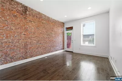 252 Mt Pleasant Avenue 1 #1, Newark, NJ 07104 - Photo 9