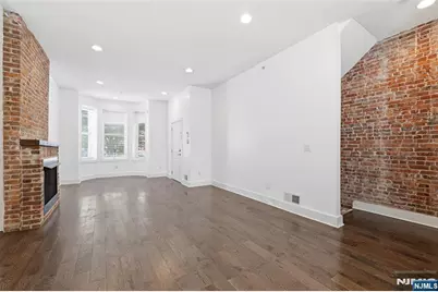 252 Mt Pleasant Avenue 1 #1, Newark, NJ 07104 - Photo 3