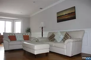 452B Lawn Ave B, Palisades Park, NJ 07650 - Photo 9