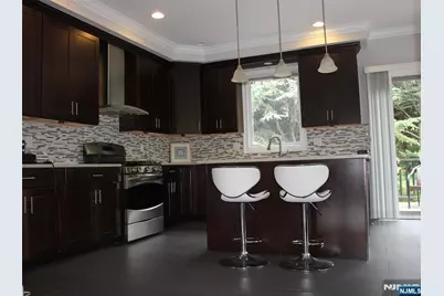452B Lawn Avenue B #B, Palisades Park, NJ 07650 - Photo 7