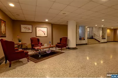 2160 Center Avenue 4P #4P, Fort Lee, NJ 07024 - Photo 11