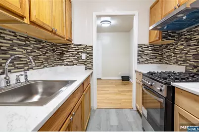 2160 Center Avenue 4P #4P, Fort Lee, NJ 07024 - Photo 1