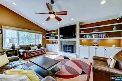 131 Bunker Hill, Wayne, NJ 07470 - Photo 7