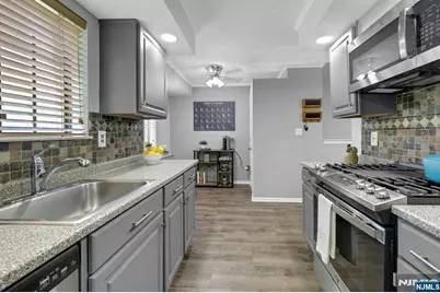 203 Mark Twain Way, Mahwah, NJ 07430 - Photo 3