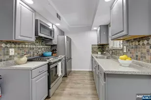 203 Mark Twain Way, Mahwah, NJ 07430 - Photo 5