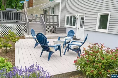 290 McHenry Drive, Paramus, NJ 07652 - Photo 29
