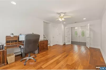 290 McHenry Drive, Paramus, NJ 07652 - Photo 7