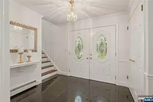 290 McHenry Dr, Paramus, NJ 07652 - Photo 5