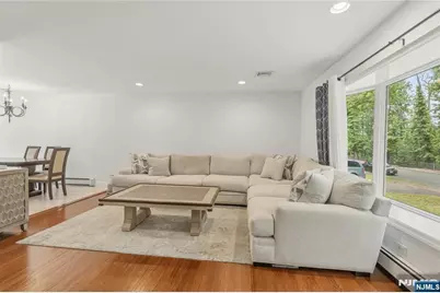 290 McHenry Drive, Paramus, NJ 07652 - Photo 11