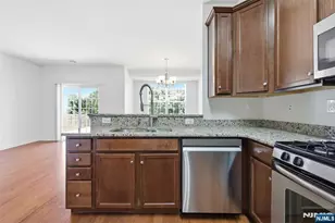 404 Waterview Ct 404, Hanover Township, NJ 07927 - Photo 11