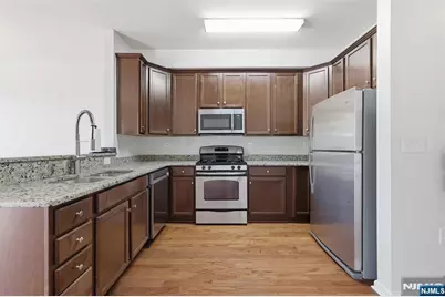 404 Waterview Court 404 #404, Hanover Township, NJ 07927 - Photo 13