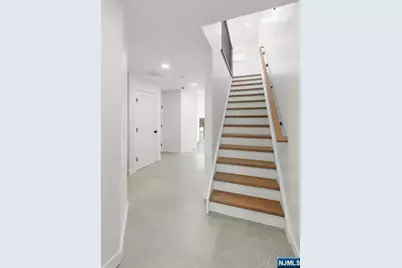 501 Saint Pauls Avenue, Cliffside Park, NJ 07010 - Photo 43