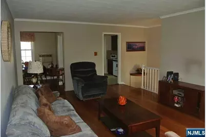 4B Elmwood Court 4B #4B, Elmwood Park, NJ 07407 - Photo 5