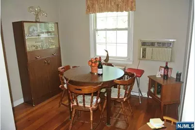 4B Elmwood Court 4B #4B, Elmwood Park, NJ 07407 - Photo 3