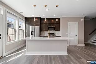 81 Arnold Dr, Wood Ridge, NJ 07075 - Photo 1
