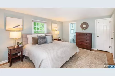 26 Cornell Way, Montclair, NJ 07043 - Photo 19