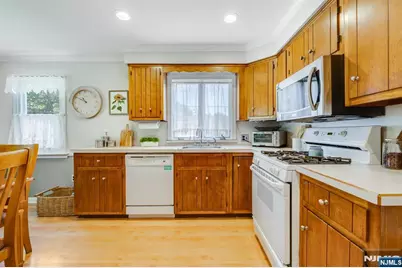 719 Godwin Avenue, Midland Park, NJ 07432 - Photo 13