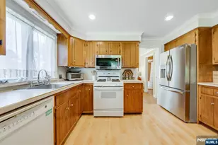 719 Godwin Ave, Midland Park, NJ 07432 - Photo 15