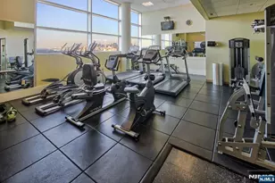 1 Shore Ln 2707, Jersey City, NJ 07310 - Photo 19