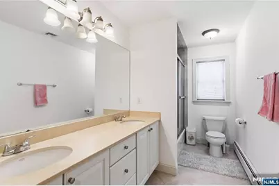 400 Paris Avenue, Northvale, NJ 07647 - Photo 21