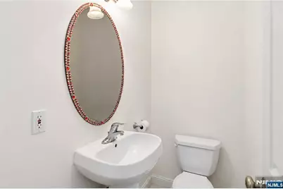 400 Paris Avenue, Northvale, NJ 07647 - Photo 13