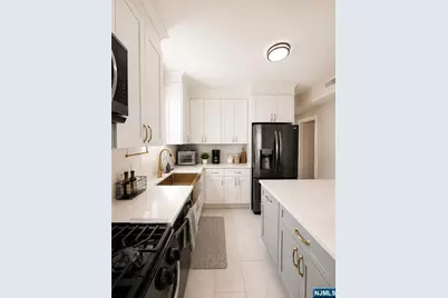 248 Prospect Avenue, Bayonne, NJ 07002 - Photo 1
