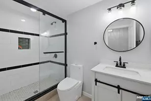 440 Alder St, Lyndhurst Township, NJ 07071 - Photo 15