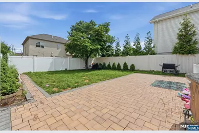 440 Alder Street, Lyndhurst Township, NJ 07071 - Photo 37