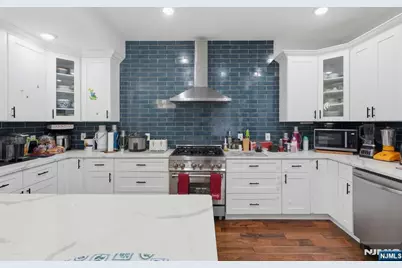 440 Alder Street, Lyndhurst Township, NJ 07071 - Photo 9
