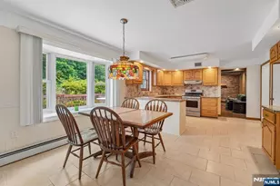 62 Parkway, Rochelle Park Township, NJ 07662 - Photo 7