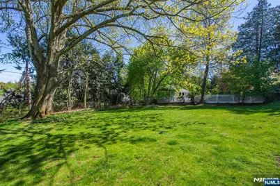 111 Upper Mountain Avenue, Montclair, NJ 07042 - Photo 47