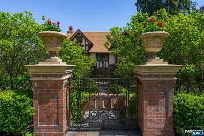 111 Upper Mountain Avenue, Montclair, NJ 07042 - Photo 5
