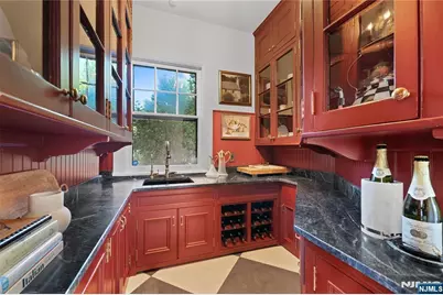 111 Upper Mountain Avenue, Montclair, NJ 07042 - Photo 17